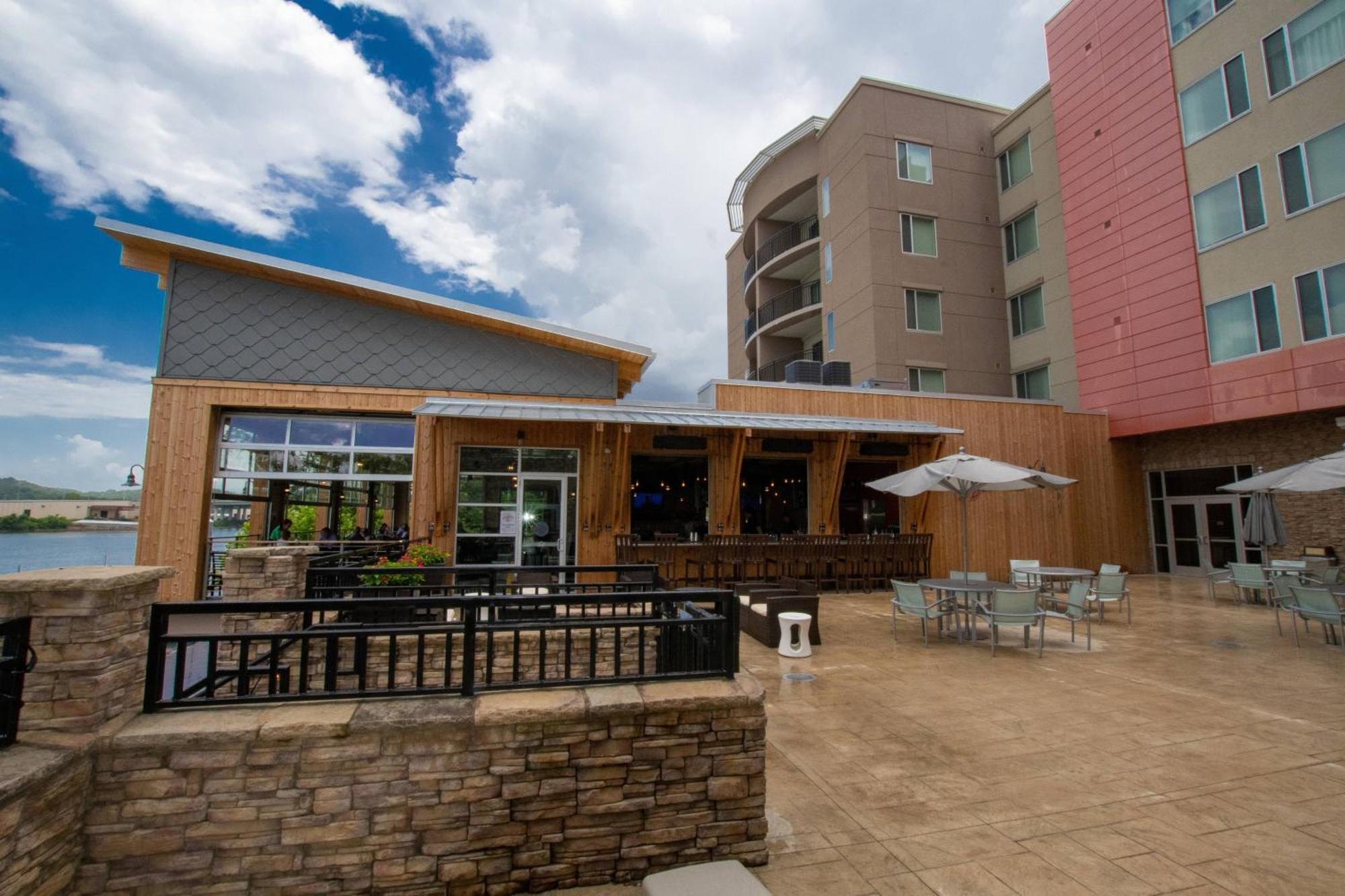 Springhill Suites By Marriott Downtown Chattanooga/Cameron Harbor Extérieur photo